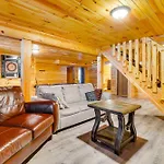 Lakefront Cabin With Hot Tub 6 Mi To Ski Resort!