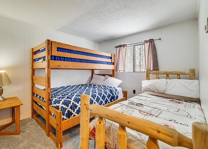 Lakefront Cabin With Hot Tub 6 Mi To Ski Resort!