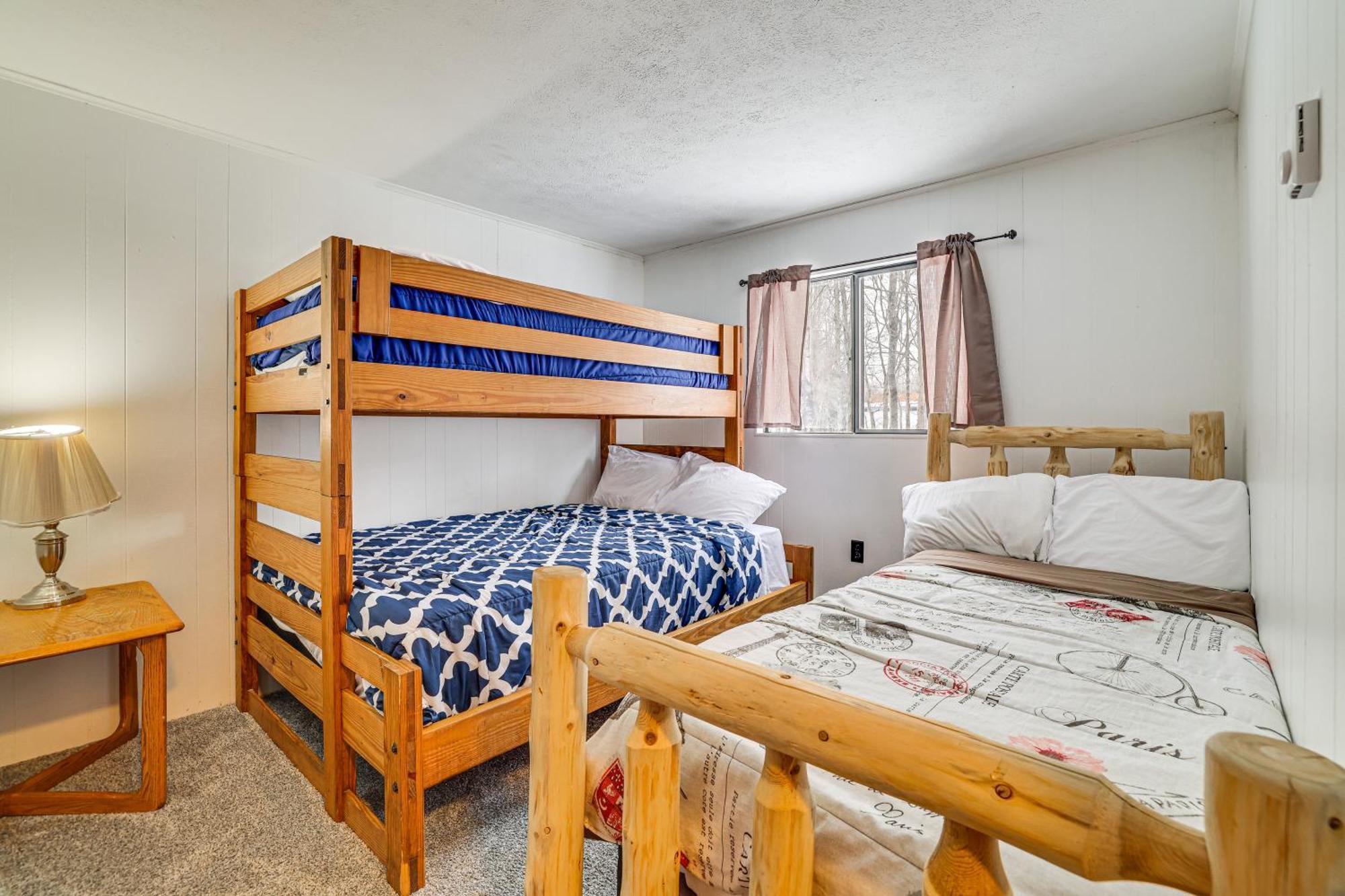 Lakefront With Hot Tub 6 Mi To Resort! *
